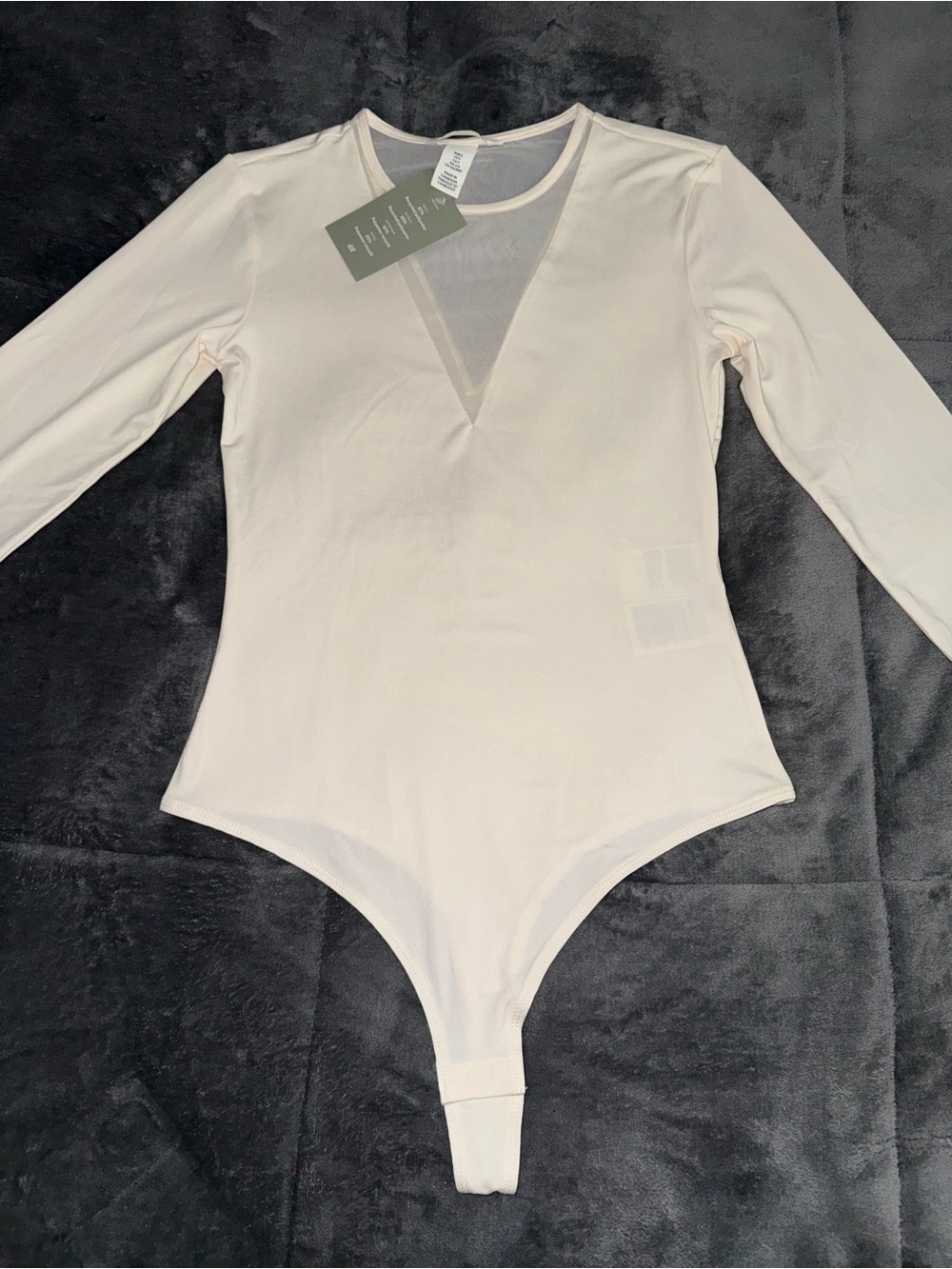 H&M Cream Long Sleeve V-Neck Bodysuit